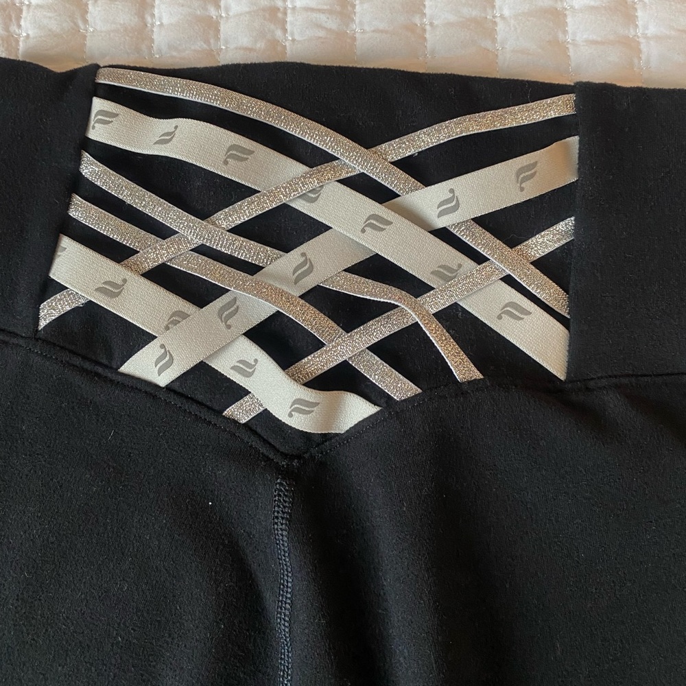 Fabletics Boost PowerHold High-Waisted 7/8 Leggings